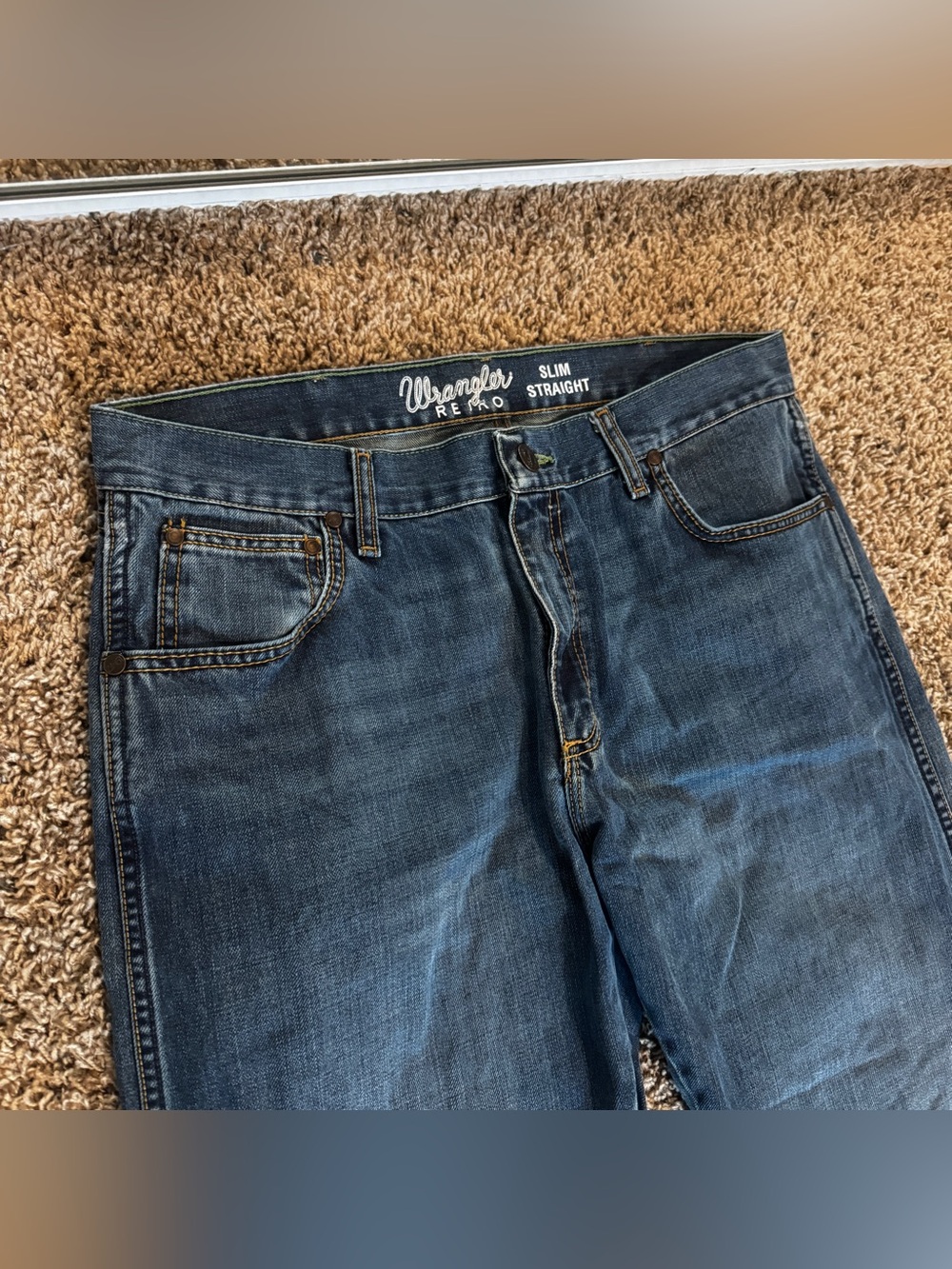 Wrangler Retro Slim Straight - Picture 3 of 7